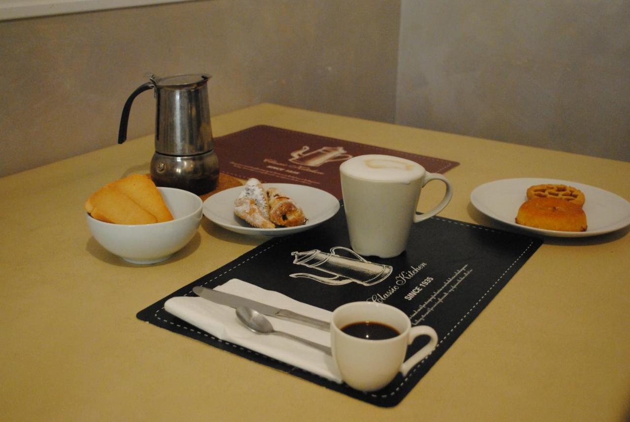 Lombardo Bed & Breakfast Рим Екстериор снимка