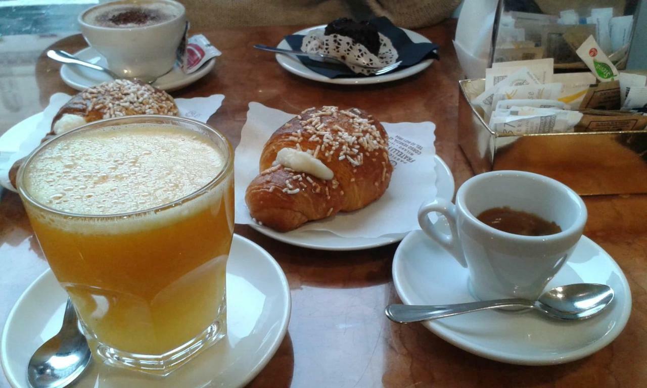 Lombardo Bed & Breakfast Рим Екстериор снимка